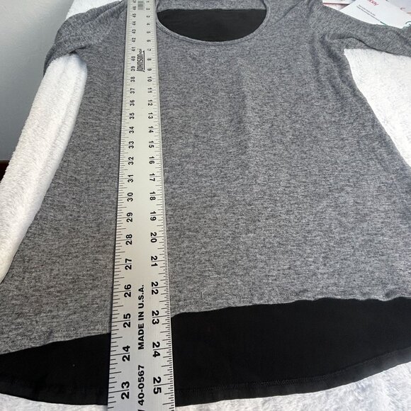 Amina Rubinacci Napoli Womens Gray & Black 3/4 Sleeve Hi-Low Top Size 40 Italy - Picture 8 of 8